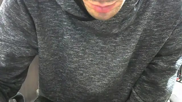 Snapshot of MakabulaAndrey chatting on October 2025 06:17:02 PM MakabulaAndrey online show from October 2025 06:17:02 PM