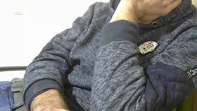 Snapshot of MakabulaAndrey chatting on October 2025 03:13:01 PM MakabulaAndrey online show from October 2025 03:13:01 PM