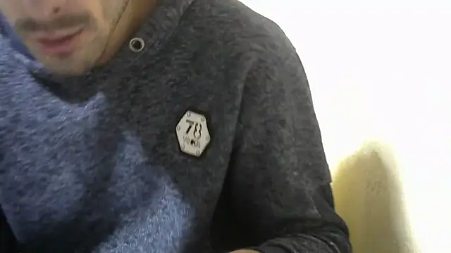 Snapshot of MakabulaAndrey chatting on October 2025 07:01:02 PM MakabulaAndrey online show from October 2025 07:01:02 PM