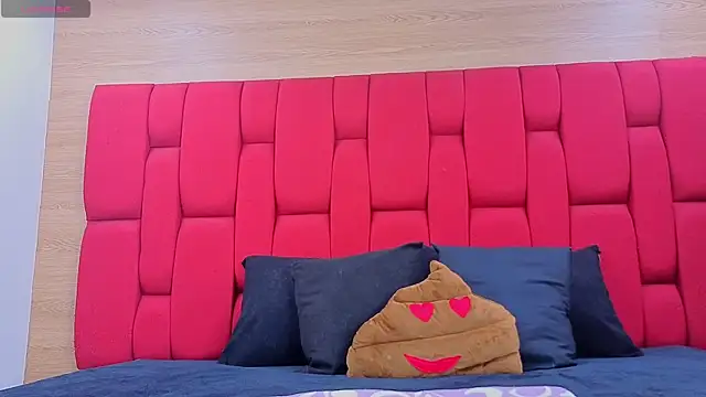 Snapshot of Abby-horny chatting on October 2025 08:52:01 PM Abby-horny online show from October 2025 08:52:01 PM