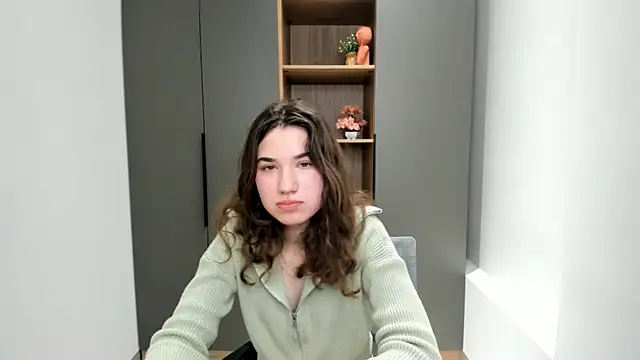 AmmieGerber online show from October 2025 05:04:02 AM