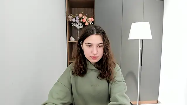 AmmieGerber online show from October 2025 05:38:02 AM