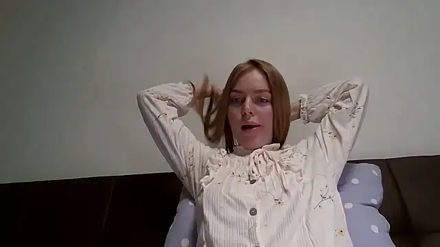 Selynora online show from March 2026 10:14:01 PM