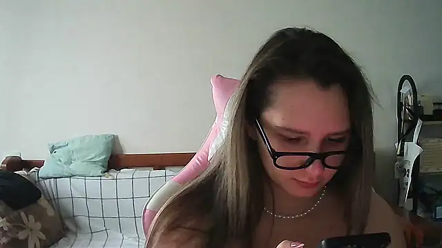 Snapshot of Caymira chatting on February 2026 06:29:02 AM Caymira online show from February 2026 06:29:02 AM