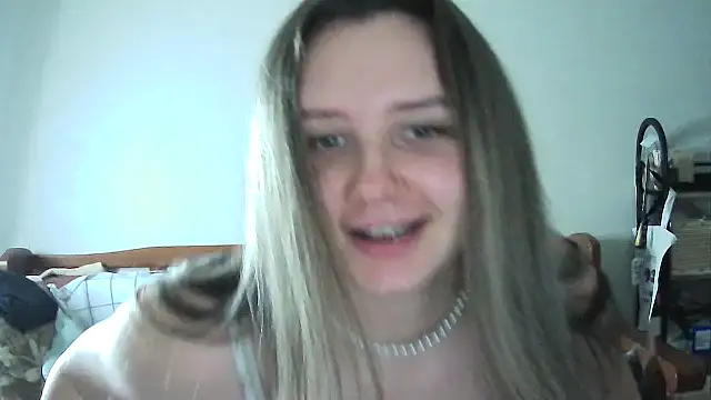 Snapshot of Caymira chatting on February 2026 06:34:02 PM Caymira online show from February 2026 06:34:02 PM