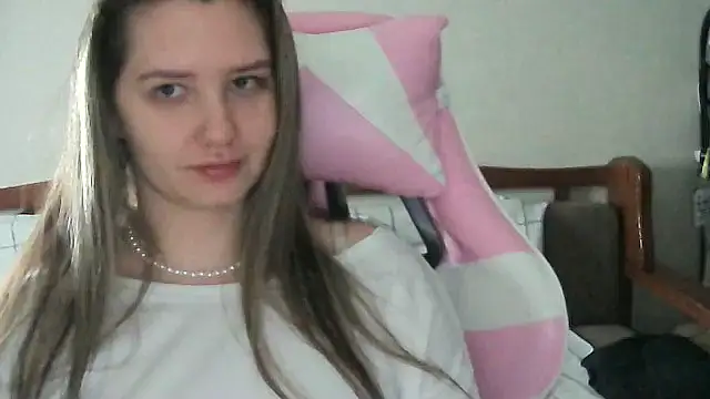 Snapshot of Caymira chatting on February 2026 02:23:02 PM Caymira online show from February 2026 02:23:02 PM