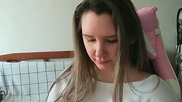 Snapshot of Caymira chatting on February 2026 04:42:02 AM Caymira online show from February 2026 04:42:02 AM