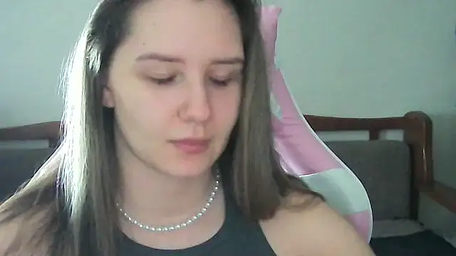 Snapshot of Caymira chatting on February 2026 03:54:01 PM Caymira online show from February 2026 03:54:01 PM