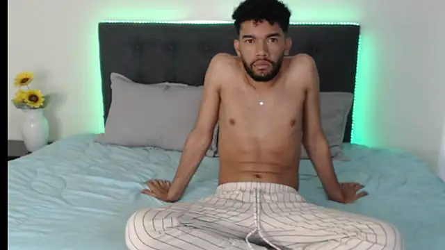 Snapshot of andresnoir_ chatting on October 2025 02:14:01 PM andresnoir online show from October 2025 02:14:01 PM