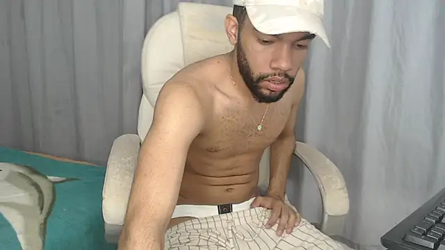 Snapshot of andresnoir_ chatting on October 2025 02:30:02 PM andresnoir online show from October 2025 02:30:02 PM