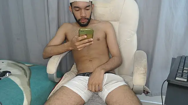 Snapshot of andresnoir_ chatting on October 2025 02:29:02 PM andresnoir online show from October 2025 02:29:02 PM