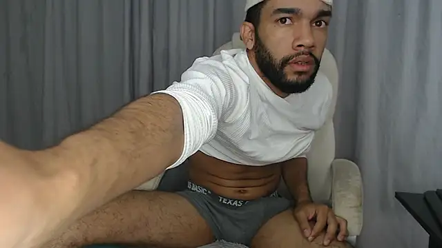 Snapshot of andresnoir_ chatting on October 2025 02:18:02 PM andresnoir online show from October 2025 02:18:02 PM