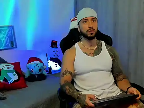 Dave-Max01 online show from November 2025 04:11:02 PM