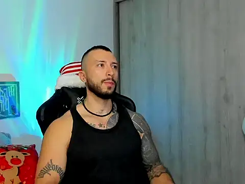 Dave-Max01 online show from December 2025 10:02:01 AM