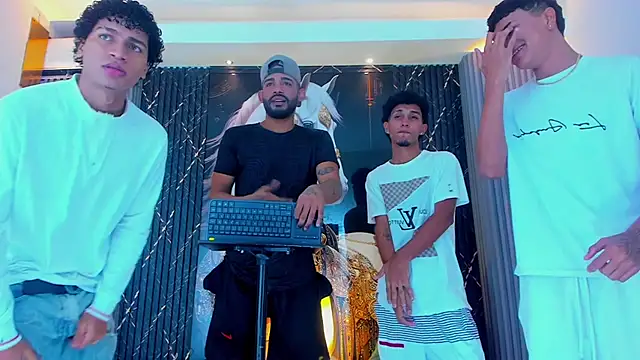 Snapshot of _Gods_of_Olympus_ chatting on October 2025 04:22:02 AM Gods of Olympus online show from October 2025 04:22:02 AM