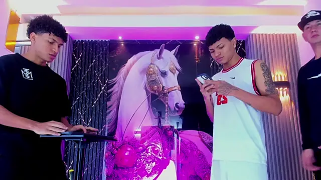 Snapshot of _Gods_of_Olympus_ chatting on December 2025 04:43:02 AM Gods of Olympus online show from December 2025 04:43:02 AM