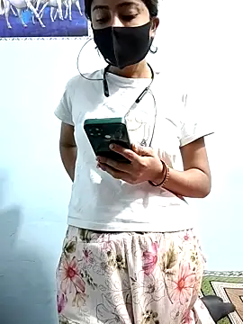 Snapshot of Payal_G chatting on December 2025 01:44:02 AM Payal G online show from December 2025 01:44:02 AM