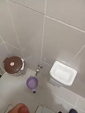 herz19033 online show from October 2025 01:45:02 PM