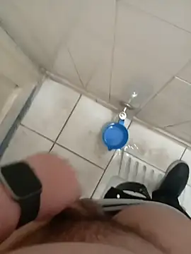 herz19033 online show from October 2025 10:38:01 AM