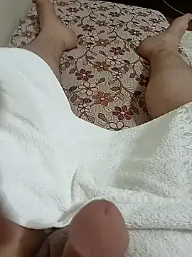 herz19033 online show from October 2025 11:37:01 PM