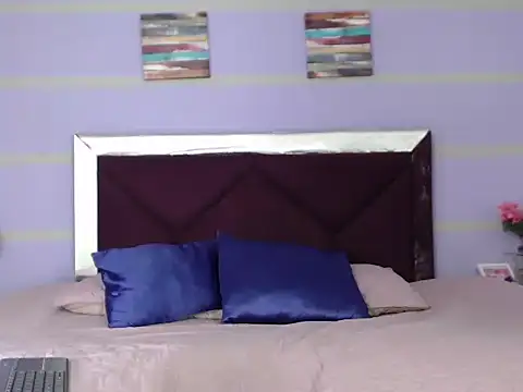 Snapshot of LizzyGrey_ chatting on October 2025 07:25:02 PM LizzyGrey online show from October 2025 07:25:02 PM