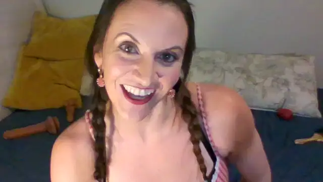 Snapshot of easy_briezy chatting on March 2026 11:33:01 PM easy briezy online show from March 2026 11:33:01 PM