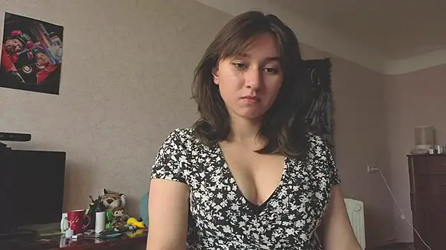 MiaLovelyOne online show from May 2026 10:36:01 AM