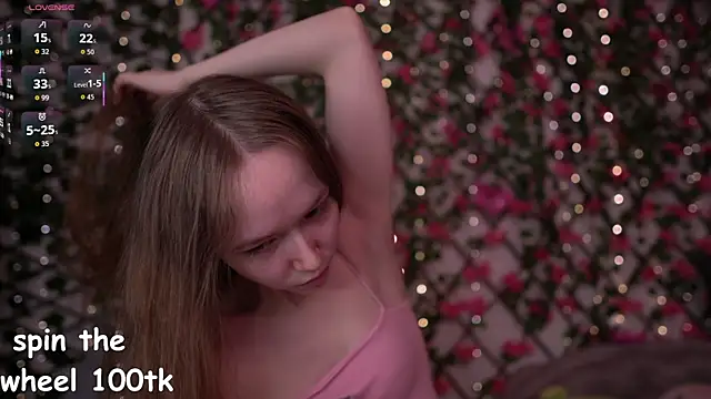 Petite Polly online show from February 2026 06:03:01 PM