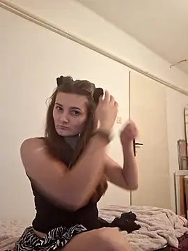 Nika aa online show from November 2025 05:38:01 PM