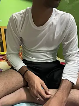 Snapshot of foxythebold chatting on October 2025 05:22:01 PM foxythebold online show from October 2025 05:22:01 PM