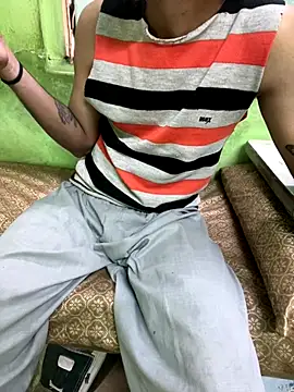 Snapshot of foxythebold chatting on October 2025 06:10:01 AM foxythebold online show from October 2025 06:10:01 AM