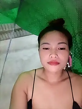 Snapshot of Rabbit-small chatting on October 2025 08:43:02 PM Rabbit-small online show from October 2025 08:43:02 PM