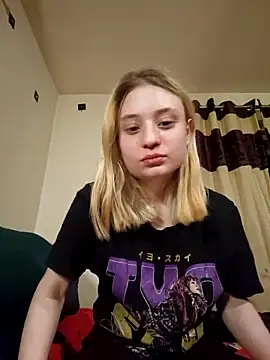 Snapshot of cinnamon-xx chatting on April 2026 10:45:01 PM cinnamon-xx online show from April 2026 10:45:01 PM
