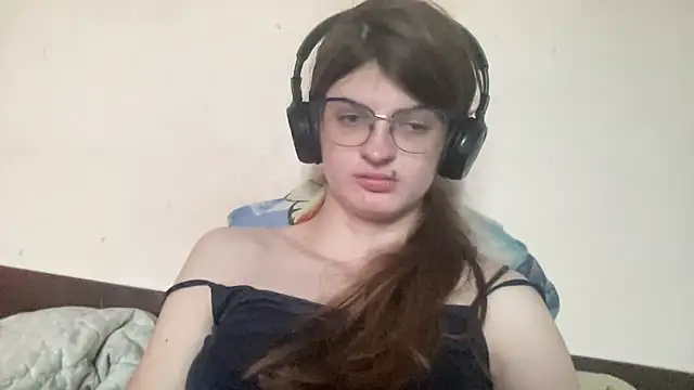 NikaXZimax online show from November 2025 09:44:02 AM