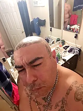 B1GLO online show from November 2025 11:15:01 PM