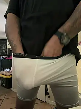 B1GLO online show from April 2026 10:04:01 PM