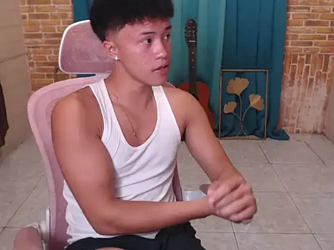 ur naughtyboy patrick online show from October 2025 02:07:01 PM