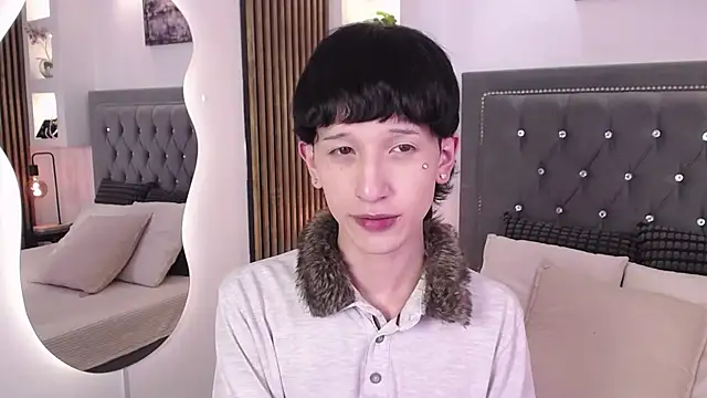 Emo Boy  online show from May 2026 08:35:02 PM