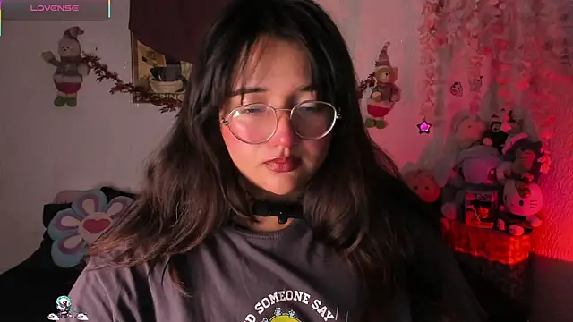 Emilycollei online show from December 2025 04:21:01 AM