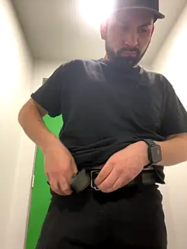 Snapshot of Nasho172737 chatting on November 2025 05:25:01 PM Nasho172737 online show from November 2025 05:25:01 PM