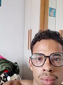 Snapshot of biell_lima chatting on December 2025 02:14:02 PM biell lima online show from December 2025 02:14:02 PM