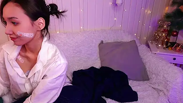 GentleMusee online show from December 2025 10:39:01 PM