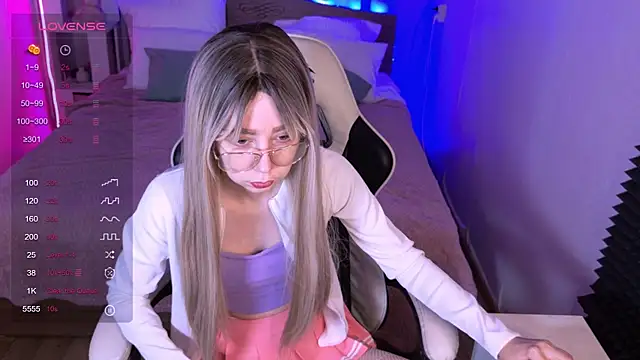 sofiisun online show from November 2025 02:03:01 AM