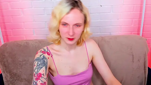 LikiLips online show from May 2026 01:56:01 AM