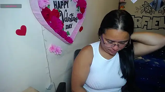 Miss  kendra  online show from May 2026 11:37:02 AM