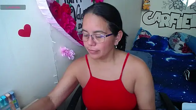 Miss  kendra  online show from May 2026 05:29:02 PM