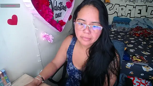 Miss  kendra  online show from May 2026 01:17:01 PM