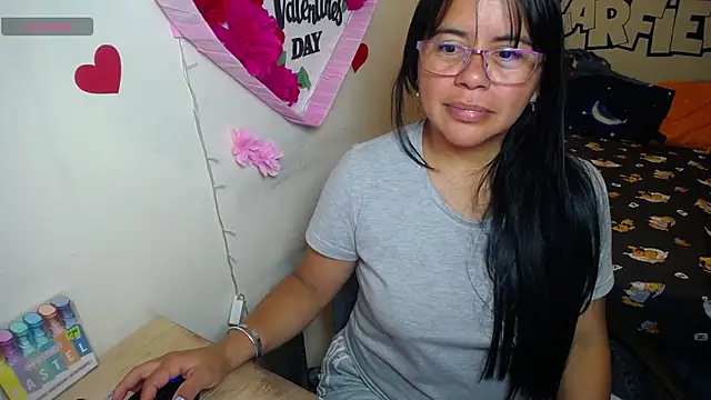 Miss  kendra  online show from May 2026 11:51:02 AM