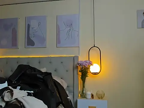 Snapshot of Chloe_Celeste chatting on November 2025 12:42:01 AM Chloe Celeste online show from November 2025 12:42:01 AM