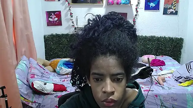 thianahorny online show from May 2026 01:07:02 PM
